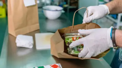 Restaurants may be banned from handing out ketchup packets, napkins under Delaware bill